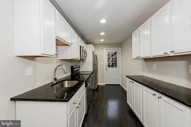 Building Photo - 1036 Patapsco St