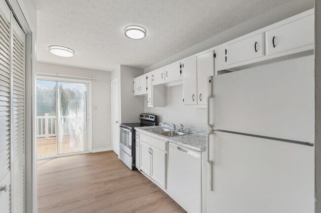 Building Photo - 4808 Cannon Ridge Dr
