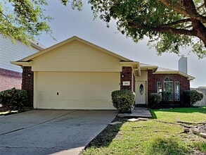 Building Photo - 4002 Old Pine Grove Dr