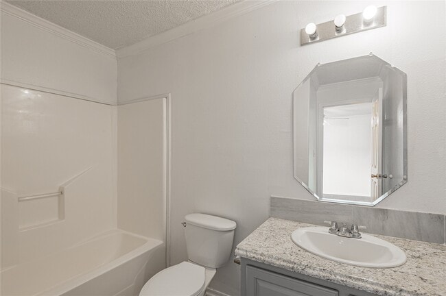 Building Photo - 145 Varsity Drive