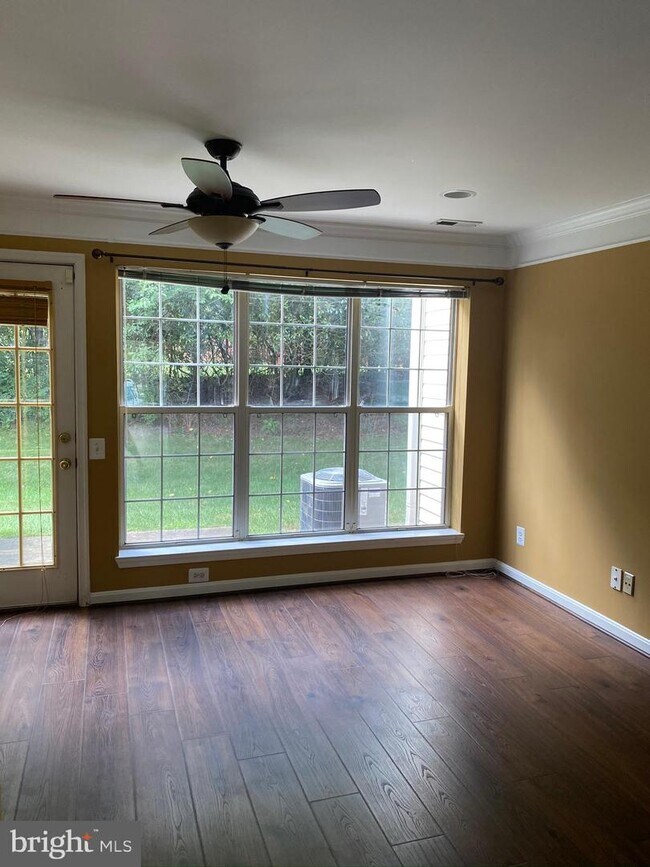 Building Photo - 46860 Clarion Terrace