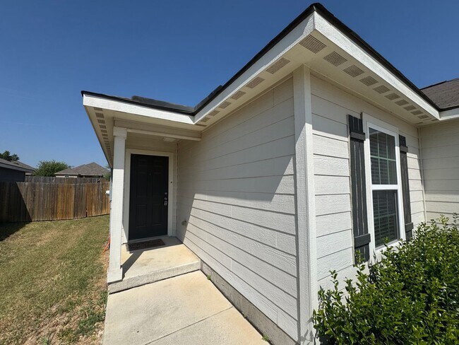 Building Photo - 7335 Aaron Jordan Dr