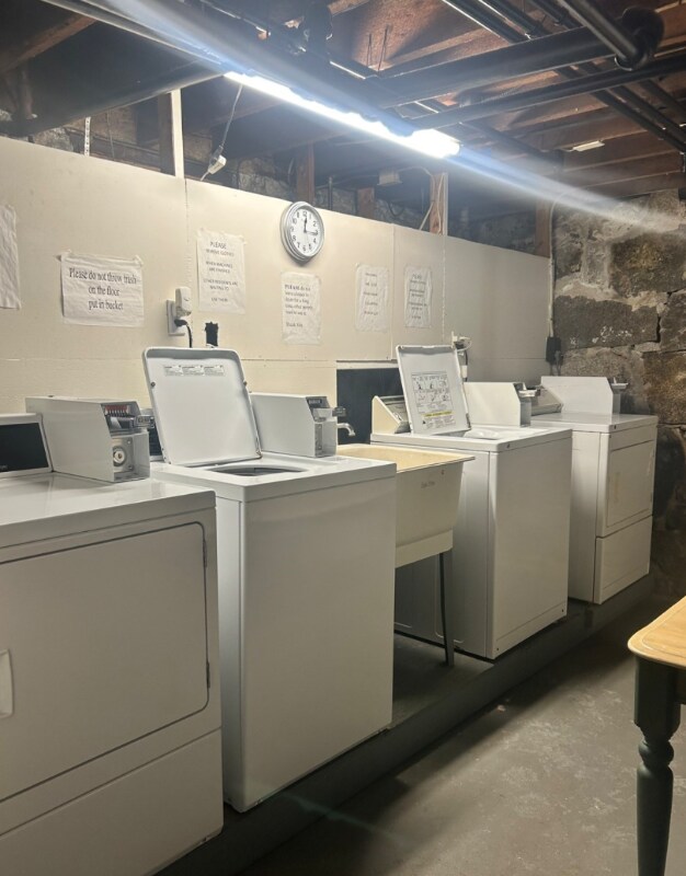 Building Photo - 67 Pleasant St