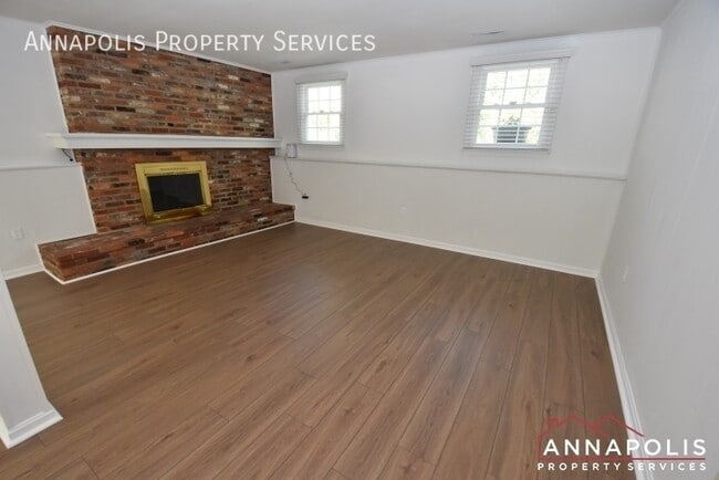 Building Photo - 378 Harwin Dr