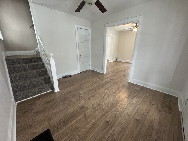 Building Photo - 579 W 3rd St