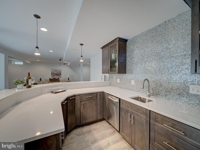Building Photo - 43320 Barnstead Dr