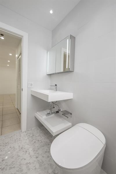 Building Photo - 930 Orange Isle