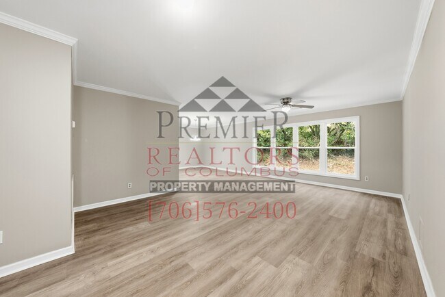 Building Photo - 5233 Verdun Dr