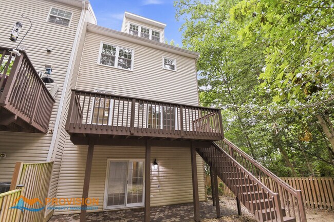 Building Photo - 217 Wintergull Ln