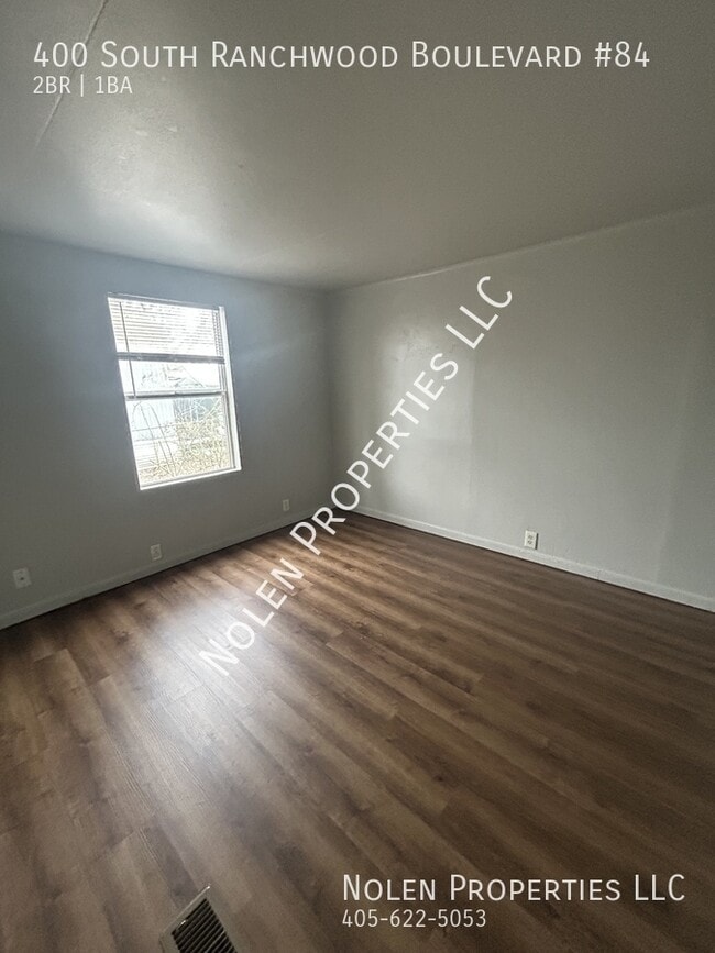 Building Photo - 400 S Ranchwood Blvd