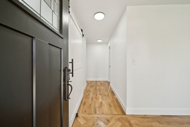 Building Photo - REIMAGINED/LIKE NEW...