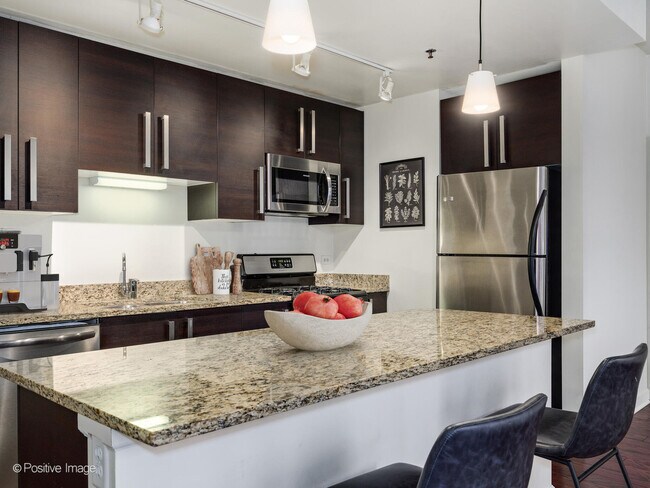 Building Photo - 1400 S Michigan Ave