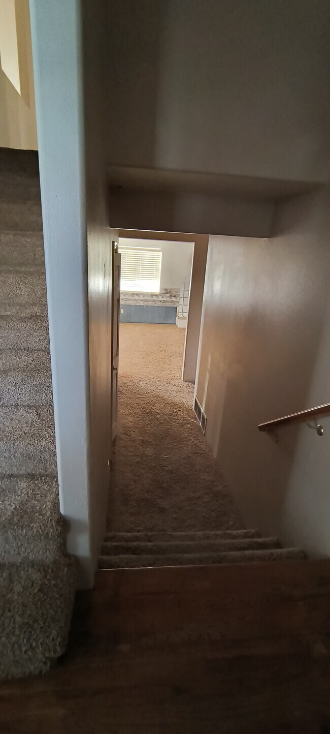 Building Photo - 2175 N Bandtail Cir