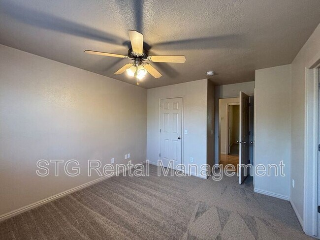 Building Photo - 2642 E 750 N