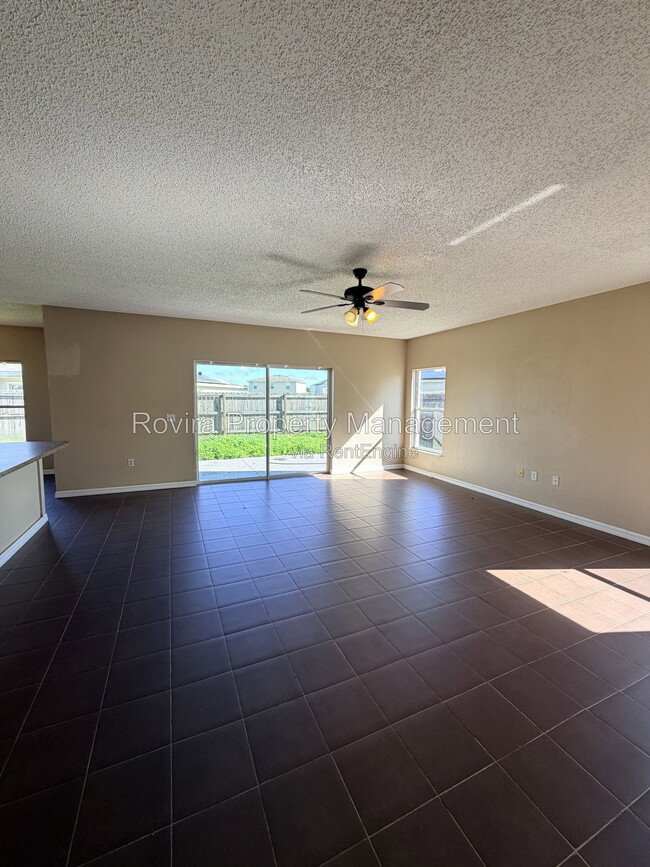 Building Photo - 2225 Rio Grande Canyon Loop