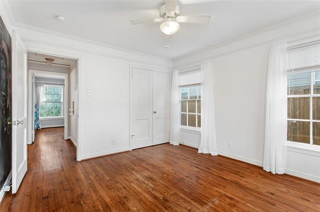 Building Photo - 8642 Daytonia Ave