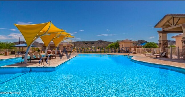 Building Photo - 8839 Baja Fairy Dr