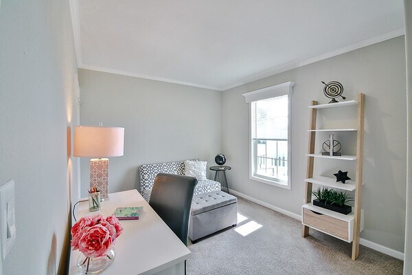 Building Photo - 475 Netherland Ave