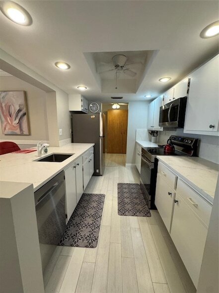 Building Photo - 95 N Birch Rd