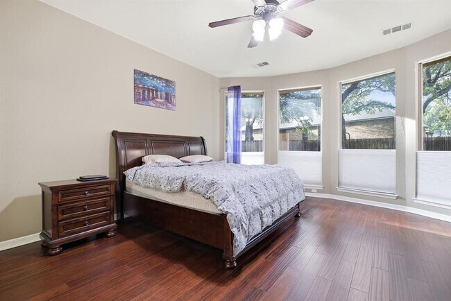 Building Photo - 3552 Alexandrite Way