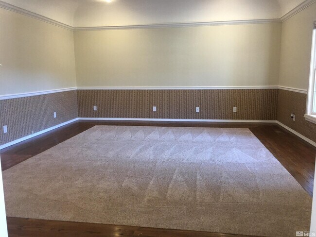 Building Photo - 2205 Thomas Jefferson Dr