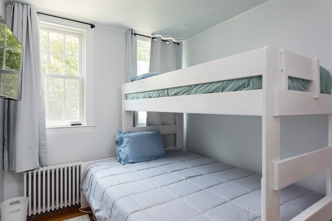 Building Photo - 16 Jefferson Shores Rd