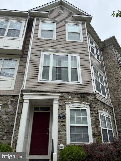 Building Photo - 21752 Ascot Ct