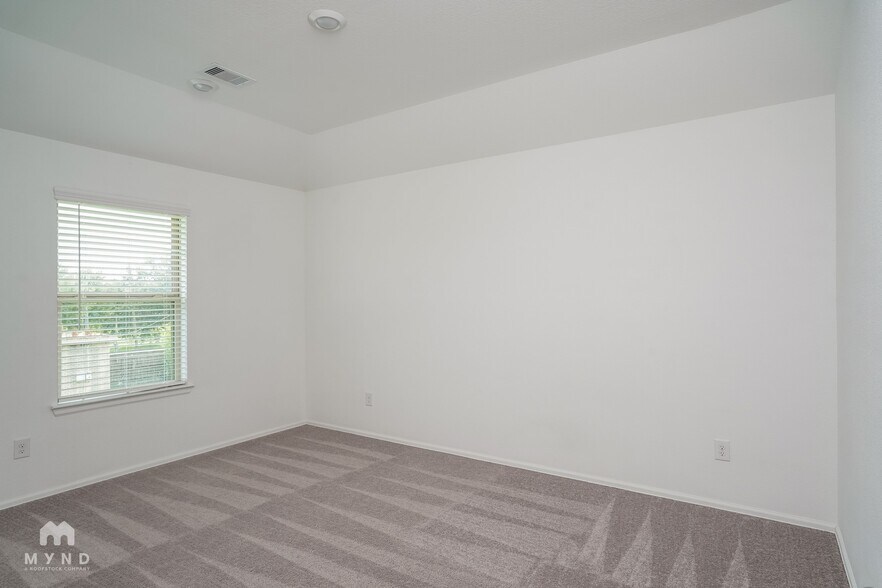 Building Photo - 3031 Newcastle Crst Ln
