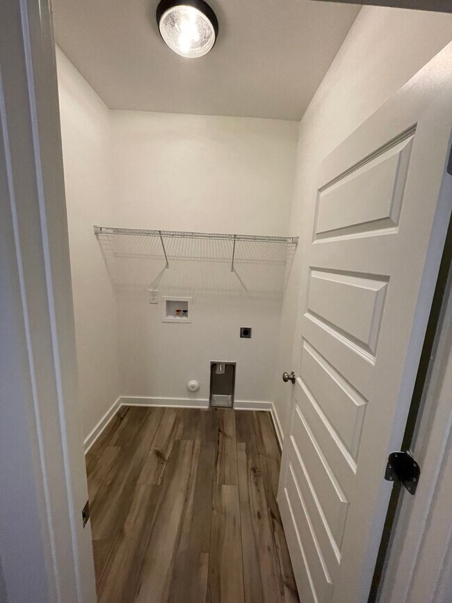 Building Photo - Home for Rent in Oak Grove, AL!!! Available to View with 48 Hour Notice!!!