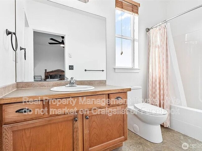 Building Photo - 2173 Sunnybrook Ln