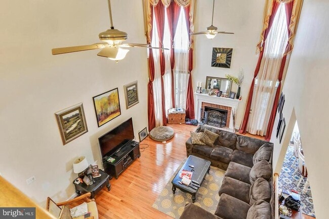 Building Photo - 2507 Glenlawn Pl
