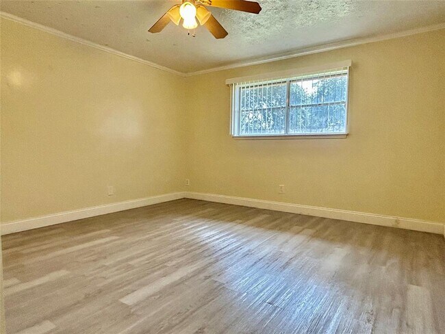 Building Photo - 1808 Sleepy Creek Way