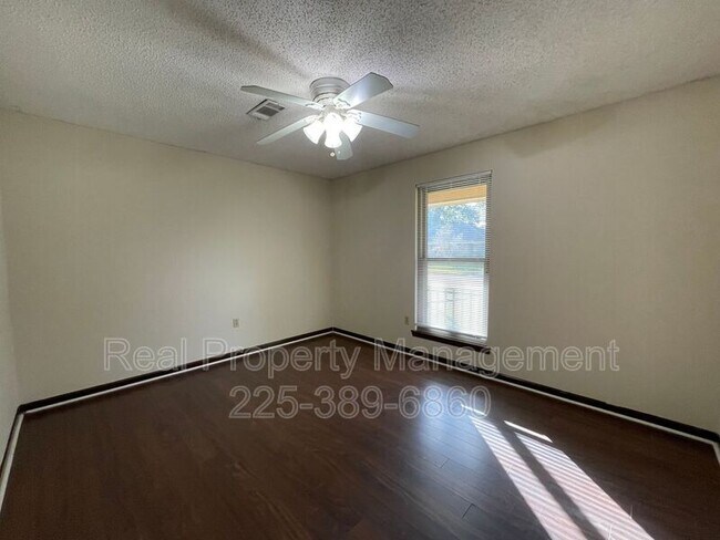 Building Photo - 4513 Woodlyn Dr