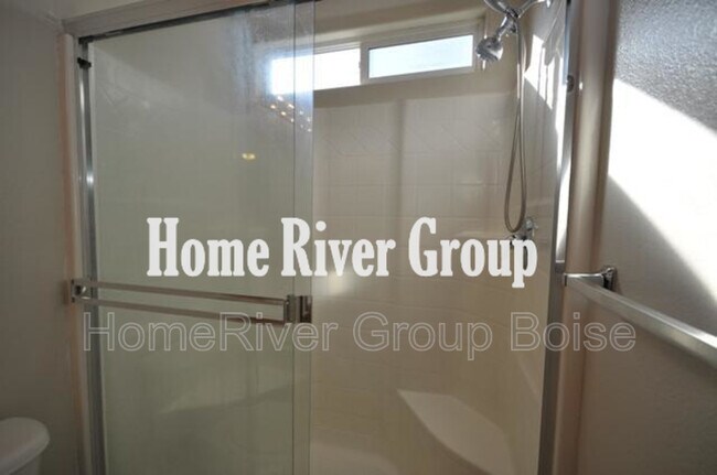 Building Photo - 163 W White Sands Dr