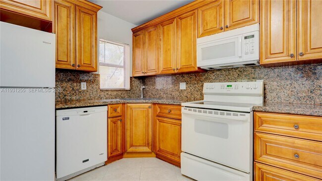 Building Photo - 3846 Coral Tree Cir