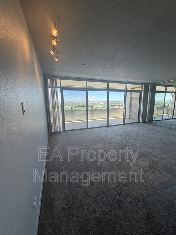 Building Photo - 1331 Park Ave SW