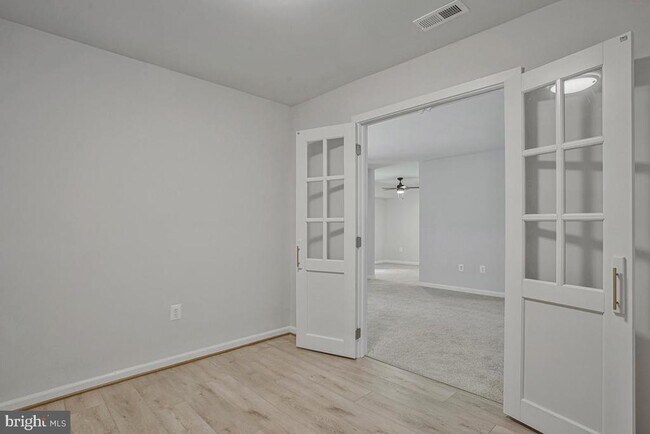 Building Photo - 15 Silverwood Cir