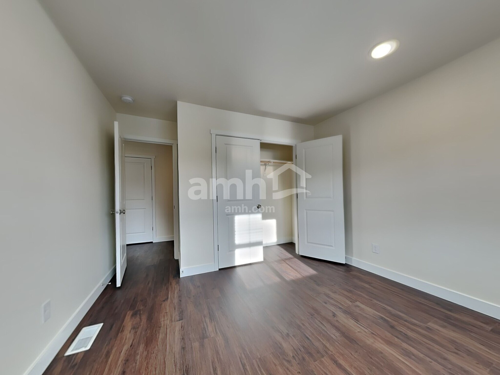 Building Photo - 7716 Selah St SW