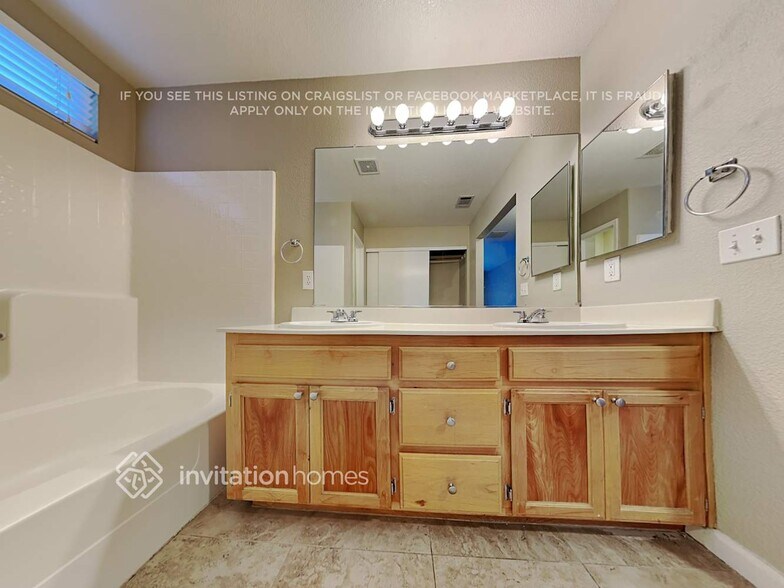 Building Photo - 5133 Monitor Pass Way