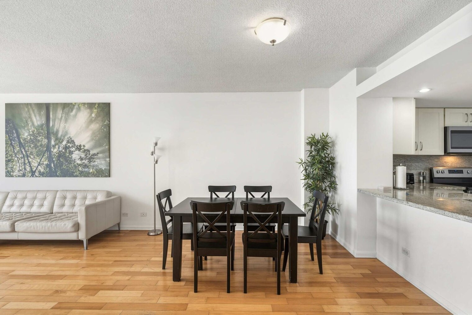 Building Photo - 5599 Collins Ave