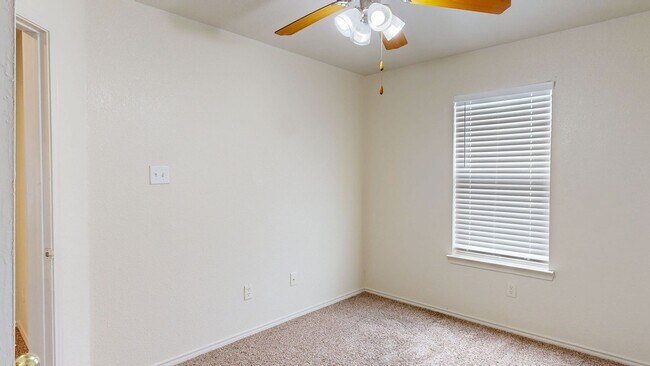 Building Photo - 2 WEEKS FREE RENT +  STAINLESS STEEL APPLIANCES!!!!