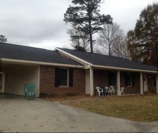 Building Photo - 180 Hennon Dr NW