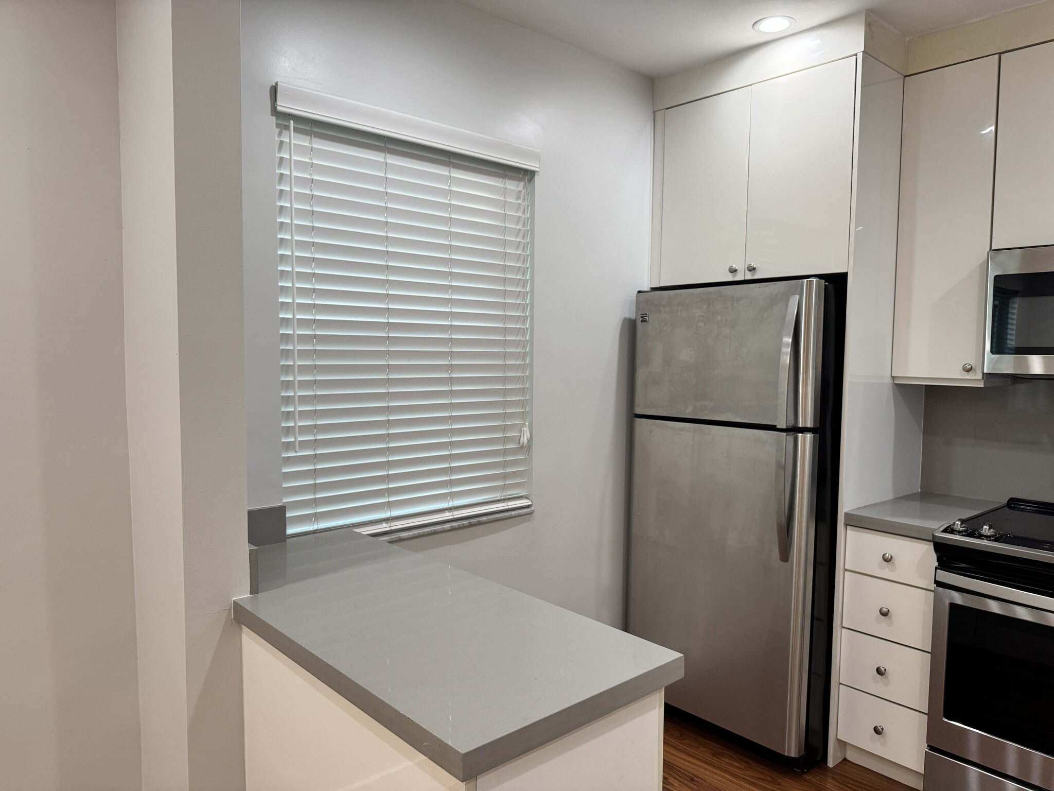 refrigerator - 685 SW 19th Rd