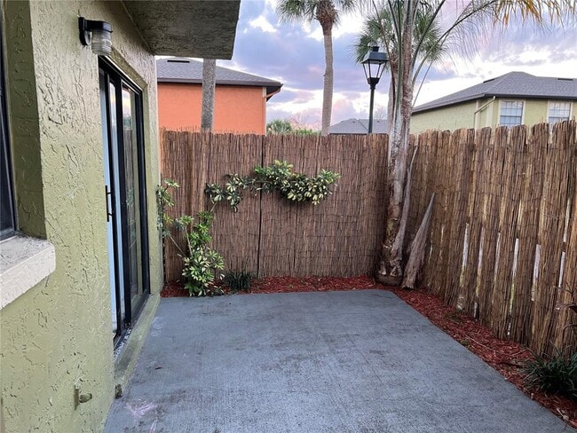 Building Photo - 3220 Oak Lawn Pl