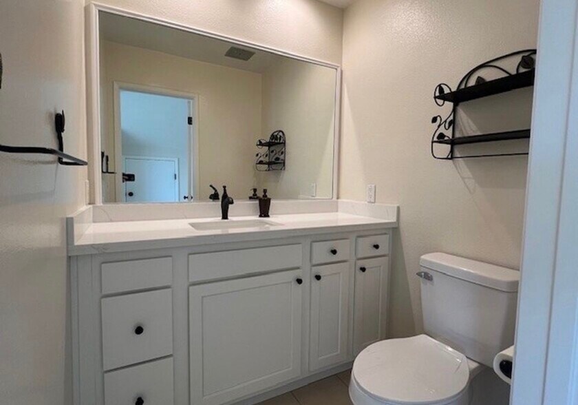 Building Photo - 23806 Lagarto