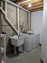 Building Photo - 3 bedroom 2.5 bathroom single family home in Chippewa Township