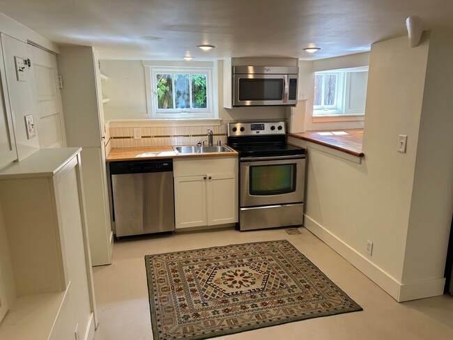 Primary Photo - Cozy 2 BR, 1 BA Garden Apartment w/ shared...