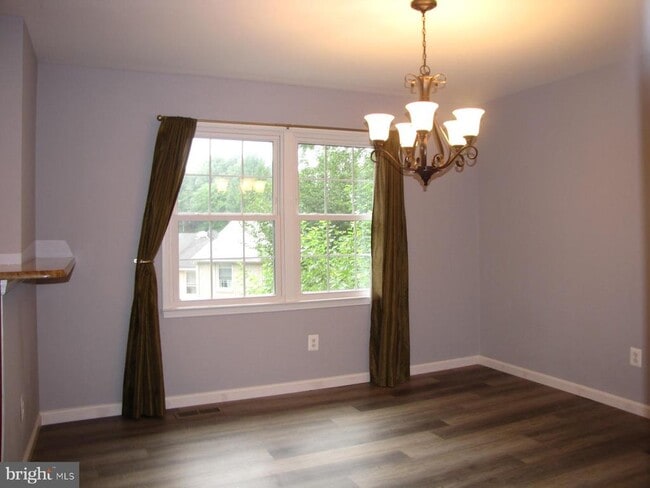 Building Photo - 3354 Contessa Ct