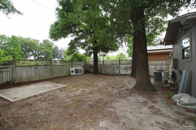 Building Photo - 7816 Deborah Dr