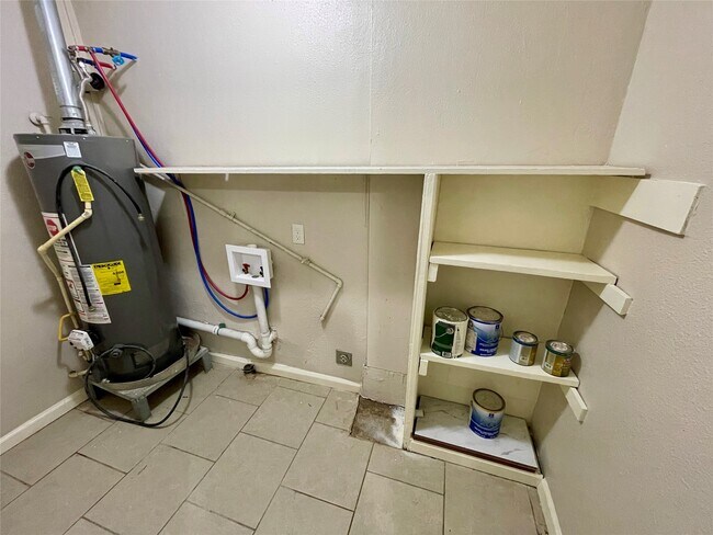 Building Photo - 6144 Doulton Dr